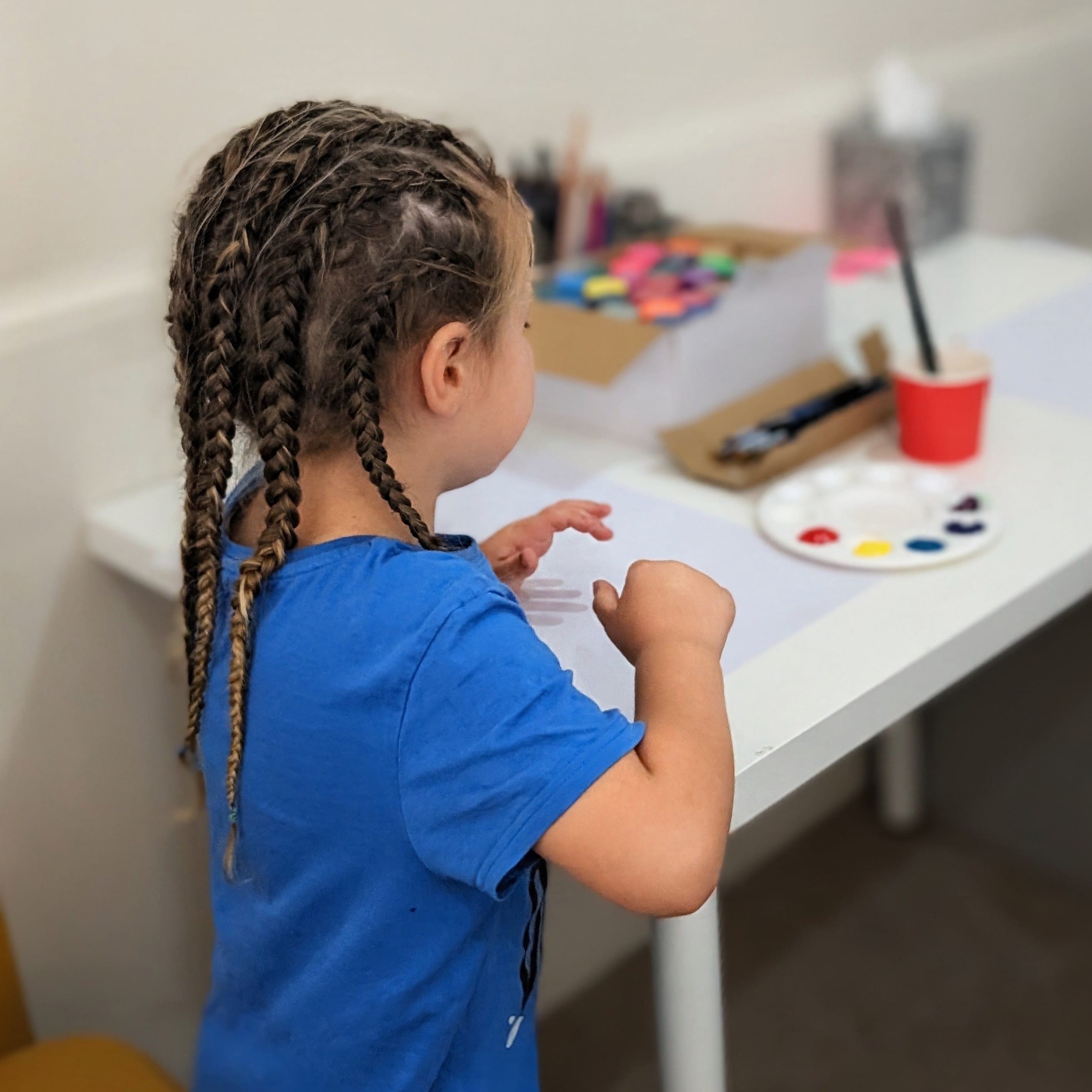 chiildren's art therapy
